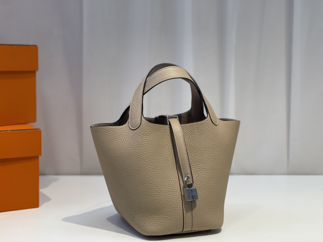 HERMES ピコタンPM トゥルティエールグレー