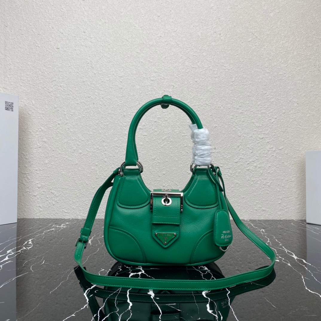 PRADA プラダ ショルダーバッグ ハンドバッグ ムーン パデッド PRADA プラダ ショルダーバッグ ハンドバッグ ムーン パデッド