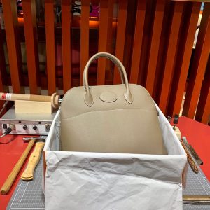 ボリード31 エトゥープ