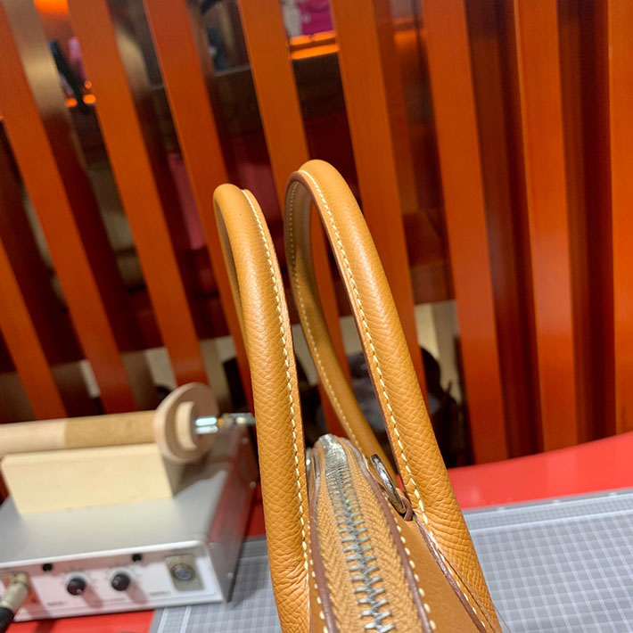 エルメス・ボリード専門店 H品 HERMES ボリード 31cm ゴールド ヴォーエプソン シルバー金具 BB004 ボリード31 コーデ - 画像 (6)