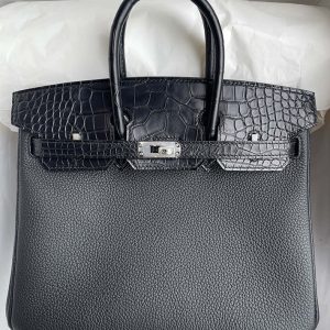 バーキン25 黒 定価